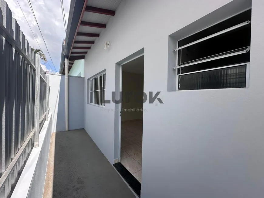 Foto 1 de Casa com 2 Quartos para alugar, 60m² em Jardim São Luiz, Valinhos
