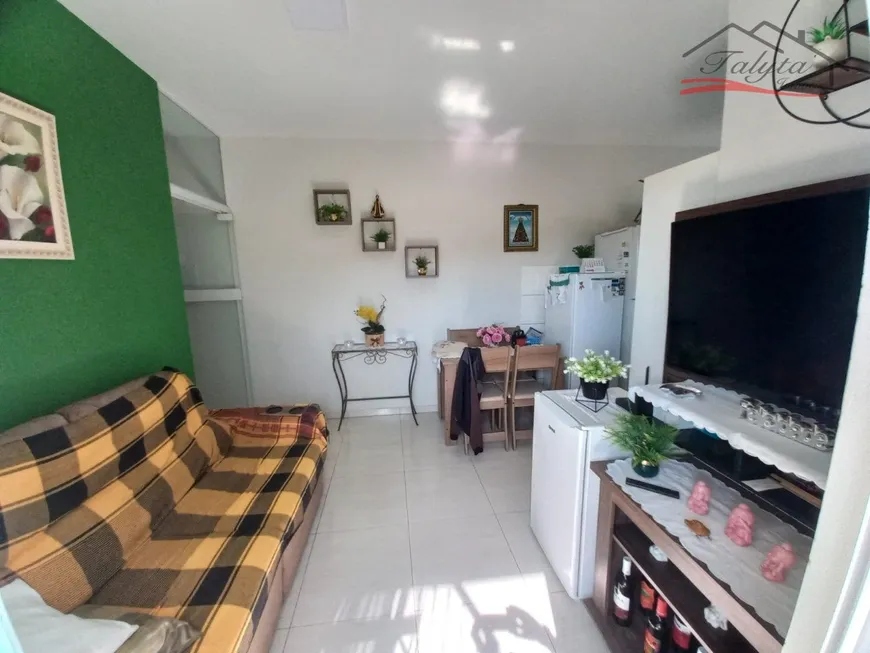 Foto 1 de Casa com 2 Quartos à venda, 63m² em Forquilhas, São José