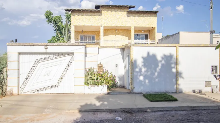 Foto 1 de Casa com 4 Quartos à venda, 246m² em Residencial Olinda, Goiânia