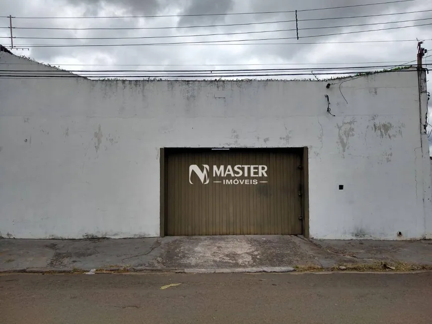 Foto 1 de Ponto Comercial à venda, 200m² em Fragata, Marília