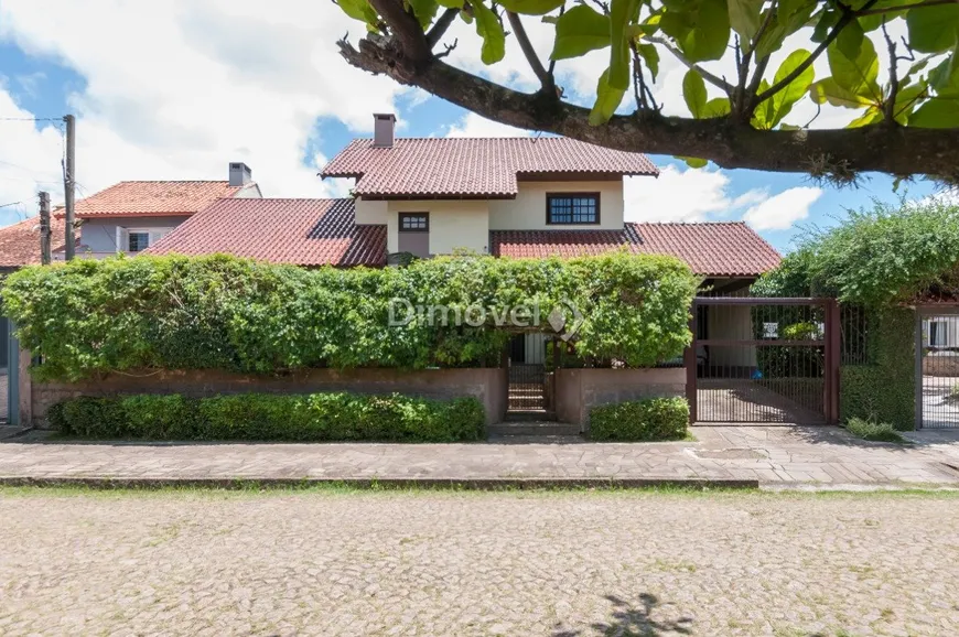 Foto 1 de Casa com 4 Quartos à venda, 370m² em Ipanema, Porto Alegre