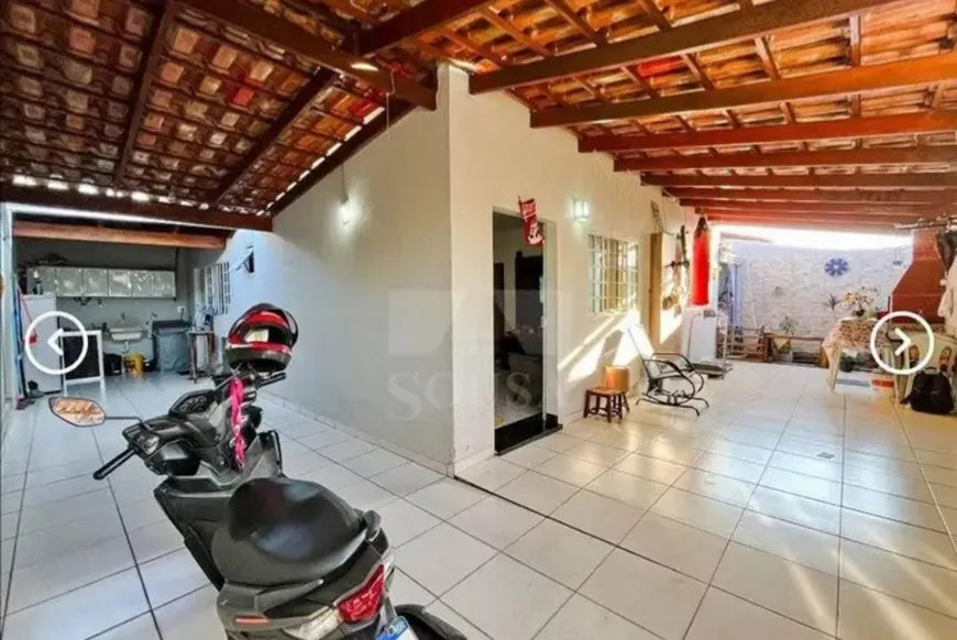 Foto 1 de Casa com 3 Quartos à venda, 160m² em Castanheira, Belém