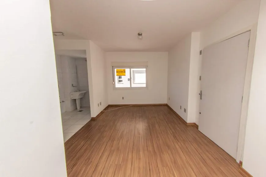 Foto 1 de Apartamento com 1 Quarto para alugar, 37m² em Centro, Pelotas