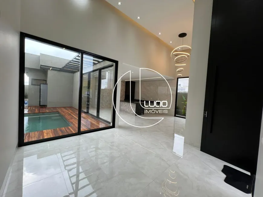 Foto 1 de Casa de Condomínio com 3 Quartos à venda, 200m² em Condominio Residencial Grand Trianon, Anápolis