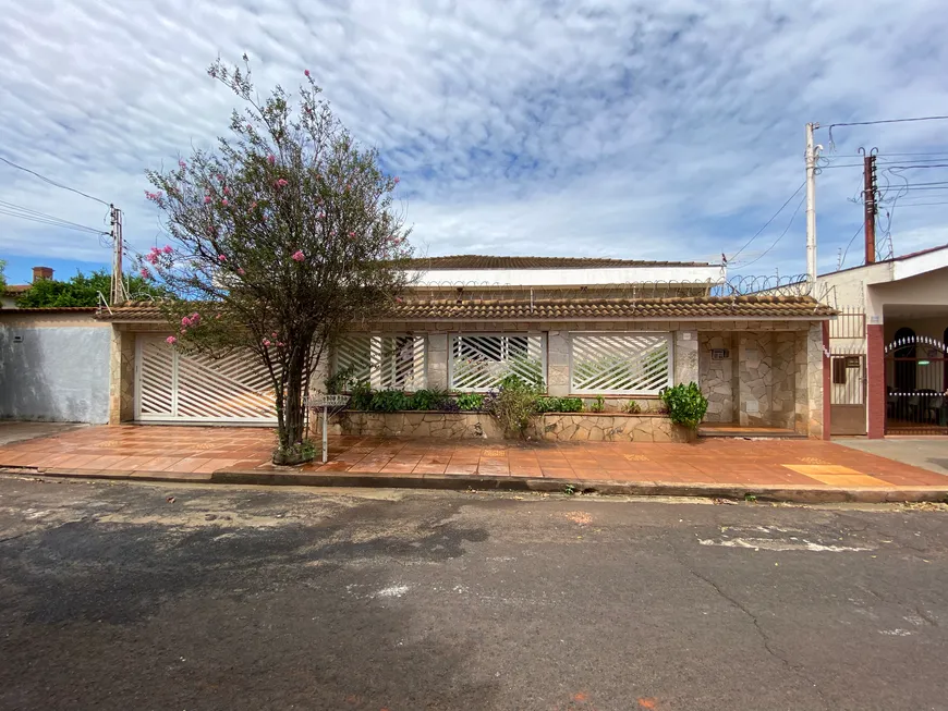 Foto 1 de Casa com 4 Quartos à venda, 213m² em Campos Eliseos, Ribeirão Preto