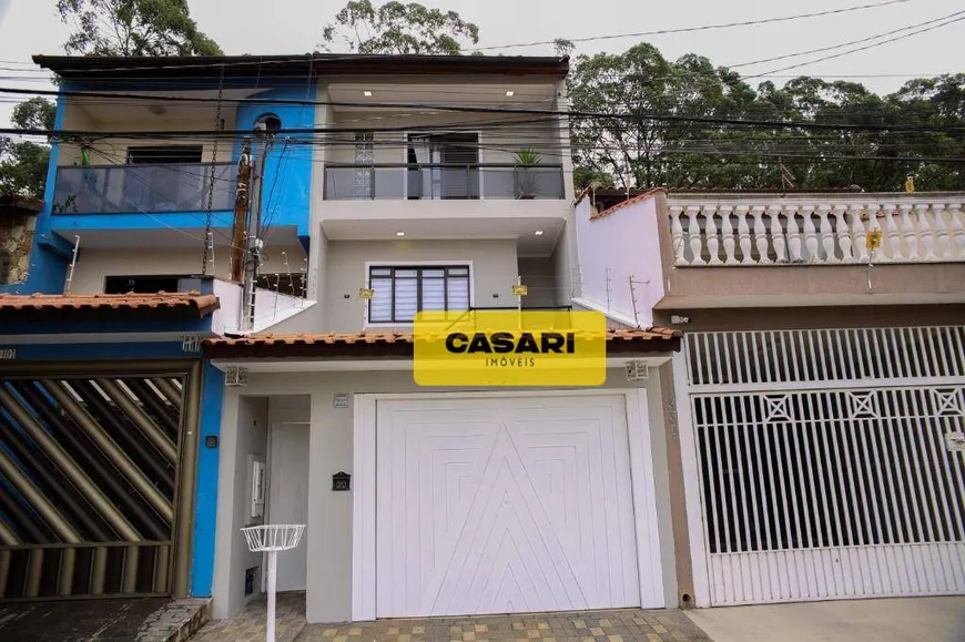 Foto 1 de Sobrado com 3 Quartos à venda, 250m² em Jardim Milena, Santo André