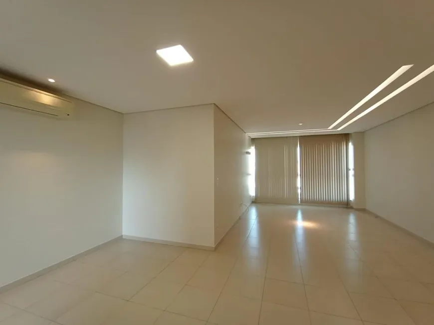 Foto 1 de Apartamento com 3 Quartos à venda, 100m² em Copacabana, Uberlândia