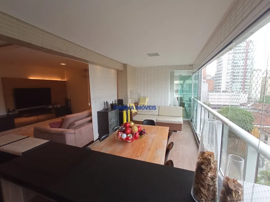 Foto 1 de Apartamento com 3 Quartos à venda, 207m² em Gonzaga, Santos