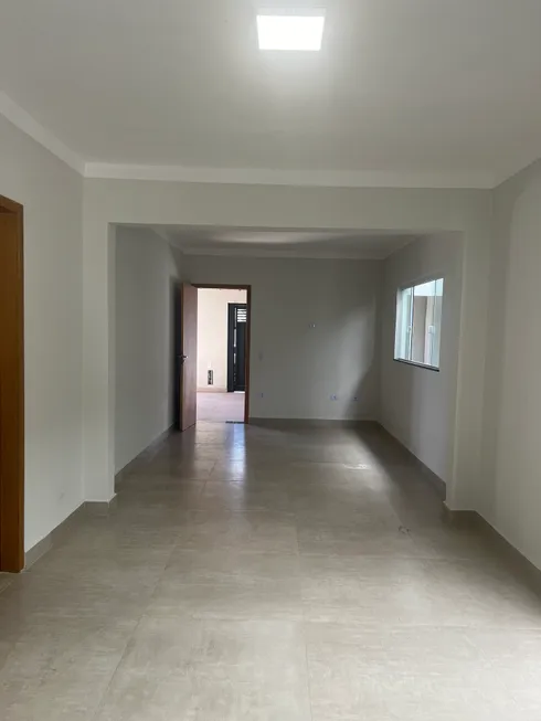 Foto 1 de Casa com 3 Quartos à venda, 190m² em Centro, Botucatu