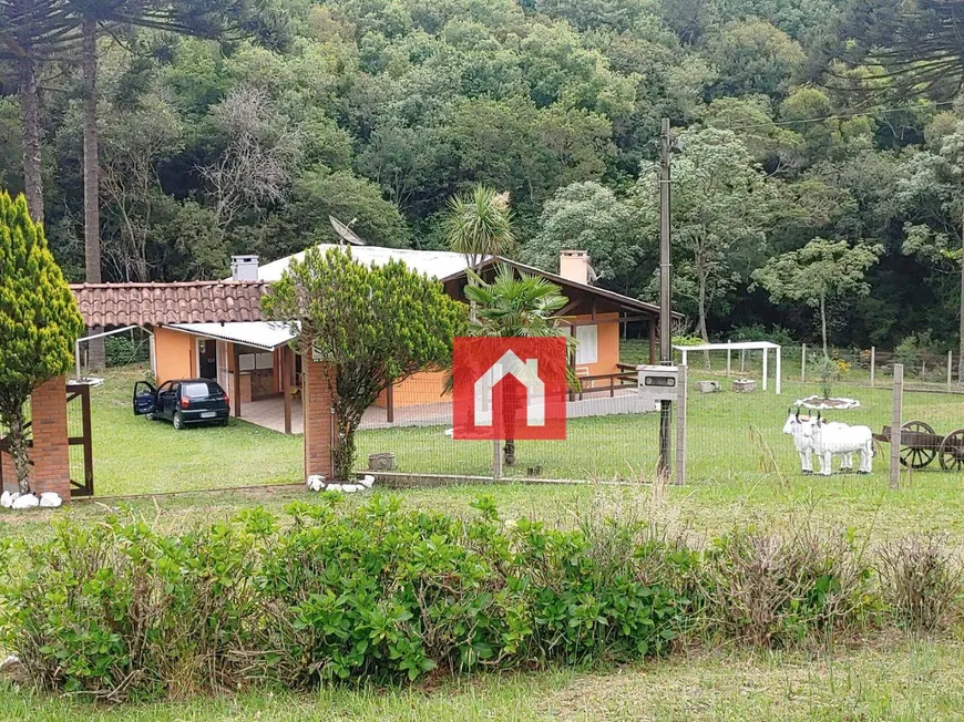 Foto 1 de Fazenda/Sítio com 4 Quartos à venda, 150m² em Fazenda Souza, Caxias do Sul