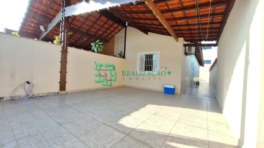 Foto 1 de Casa com 2 Quartos à venda, 75m² em Centro, Mongaguá