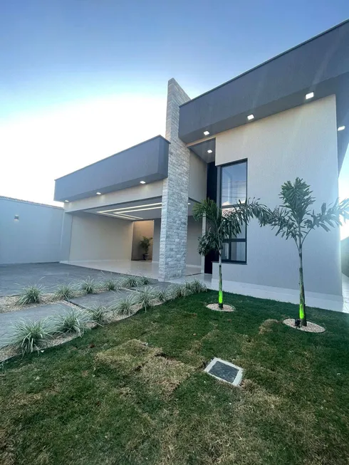 Foto 1 de Casa com 3 Quartos à venda, 455m² em Setor Sul, Trindade
