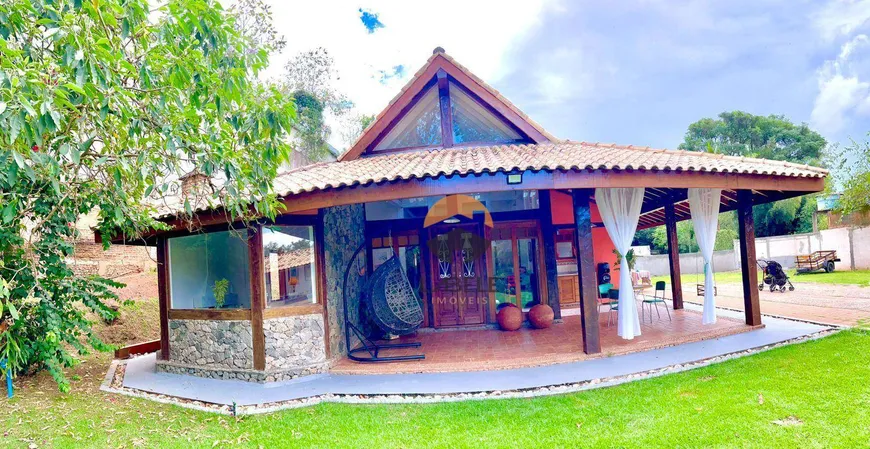 Foto 1 de Casa de Condomínio com 3 Quartos para alugar, 250m² em Granja Viana, Cotia