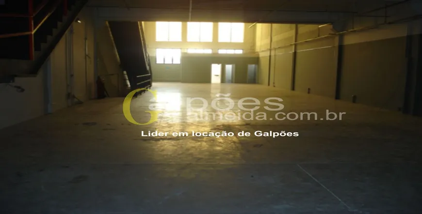 Foto 1 de Galpão/Depósito/Armazém para alugar, 1000m² em Tamboré, Barueri