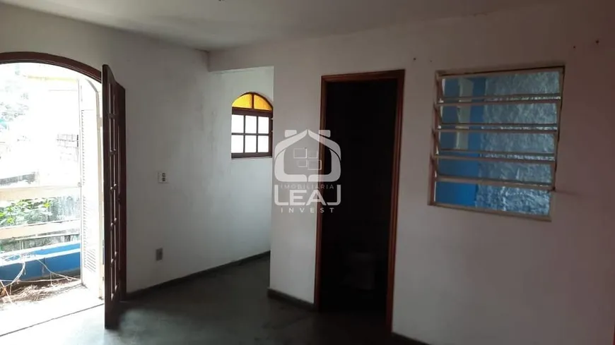 Foto 1 de Casa de Condomínio com 5 Quartos à venda, 287m² em Campo Limpo, São Paulo