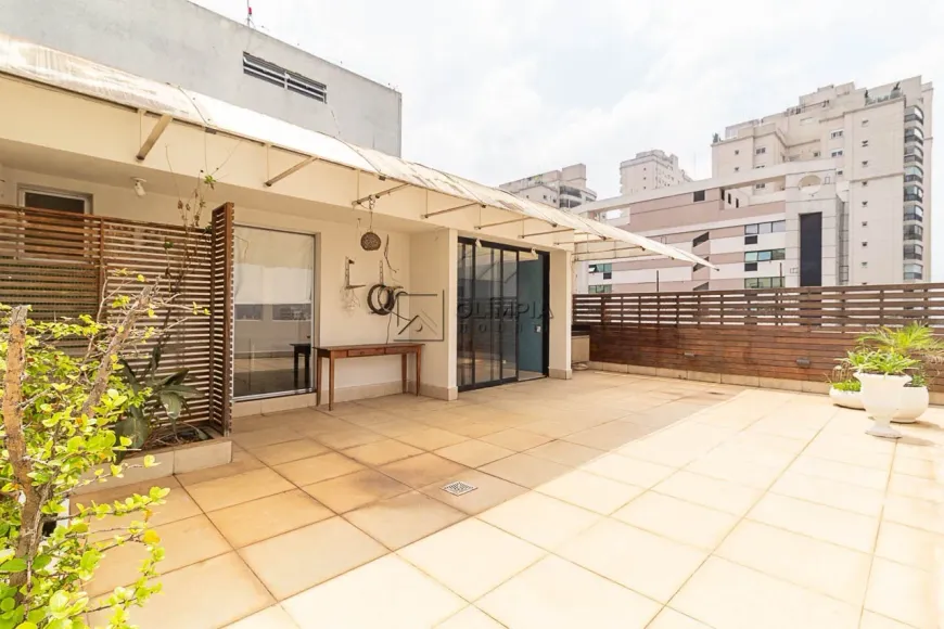 Foto 1 de Cobertura com 3 Quartos à venda, 220m² em Bela Vista, São Paulo