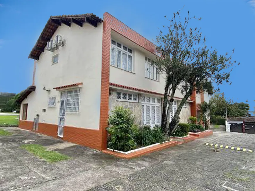 Foto 1 de Casa de Condomínio com 3 Quartos à venda, 105m² em Alto, Teresópolis