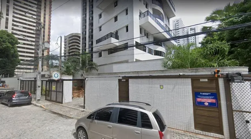 Foto 1 de Apartamento com 4 Quartos à venda, 117m² em Encruzilhada, Recife