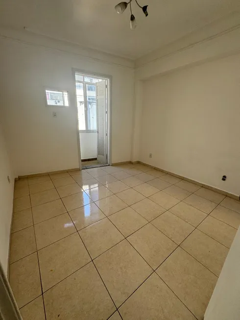 Foto 1 de Apartamento com 1 Quarto para alugar, 49m² em Centro, Rio de Janeiro