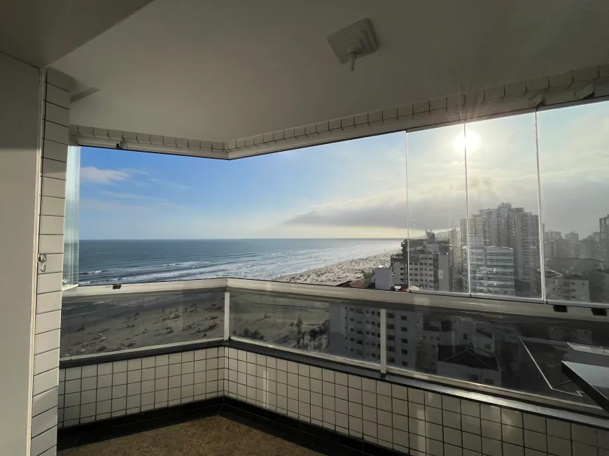 Foto 1 de Apartamento com 3 Quartos à venda, 120m² em Aviação, Praia Grande