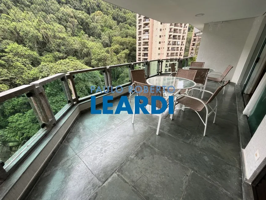 Foto 1 de Apartamento com 3 Quartos à venda, 186m² em Barra Funda, Guarujá