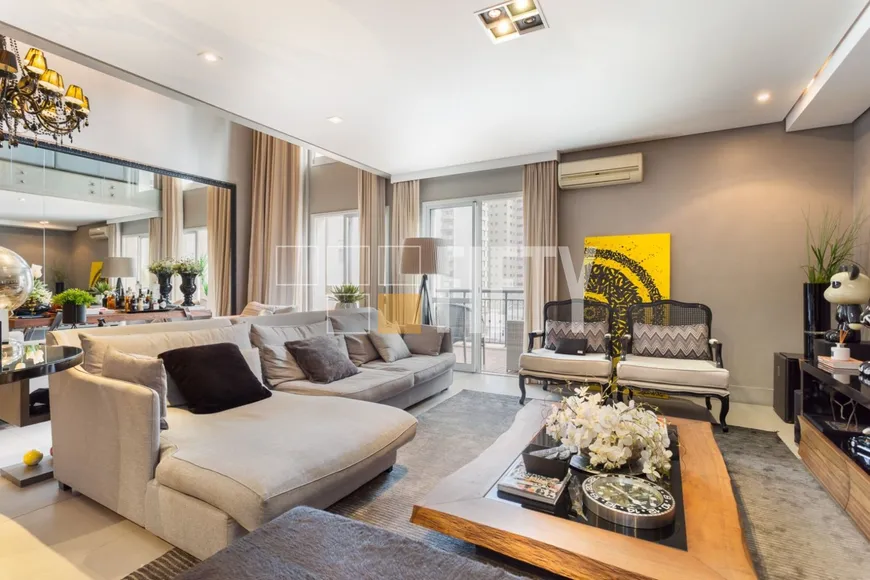 Foto 1 de Apartamento com 2 Quartos para venda ou aluguel, 163m² em Moema, São Paulo