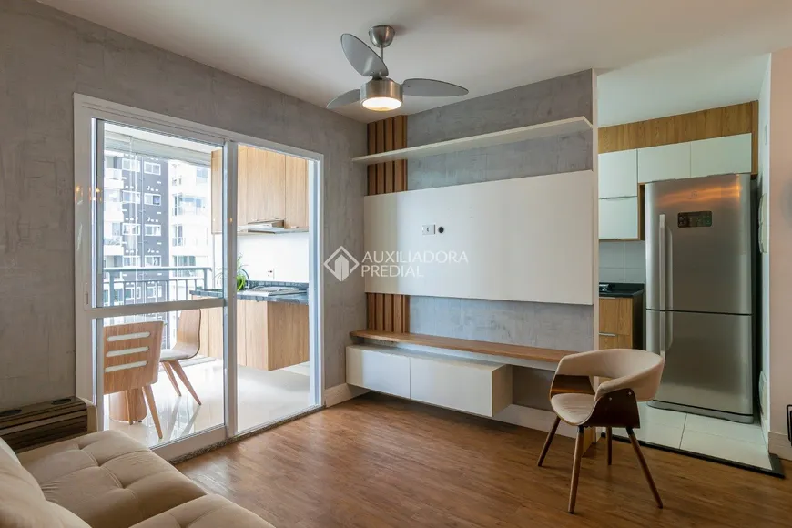 Foto 1 de Apartamento com 1 Quarto à venda, 59m² em Vila Anastácio, São Paulo