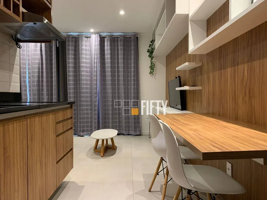 Foto 1 de Apartamento com 1 Quarto para alugar, 38m² em Brooklin, São Paulo