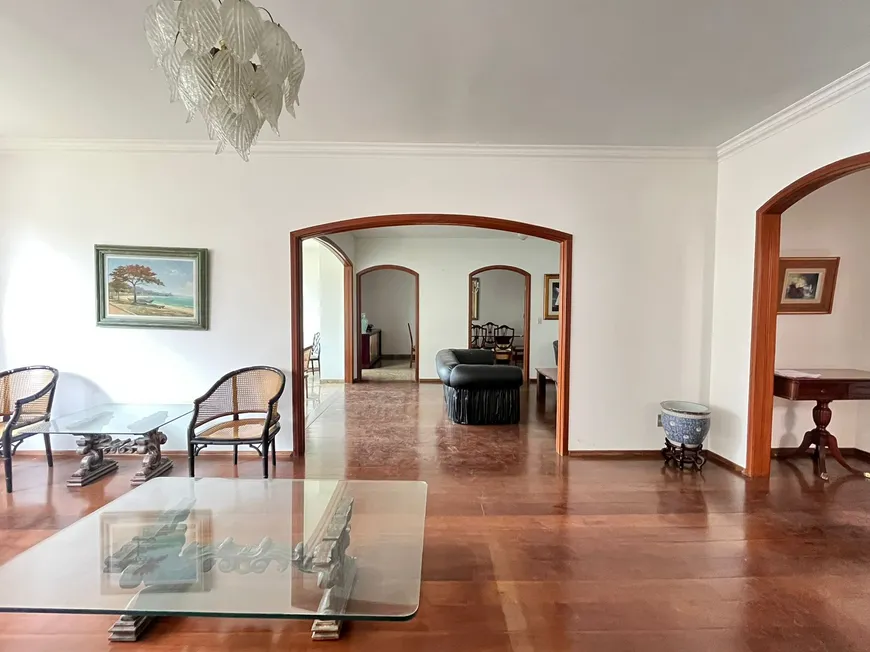 Foto 1 de Apartamento com 4 Quartos à venda, 210m² em Lourdes, Belo Horizonte