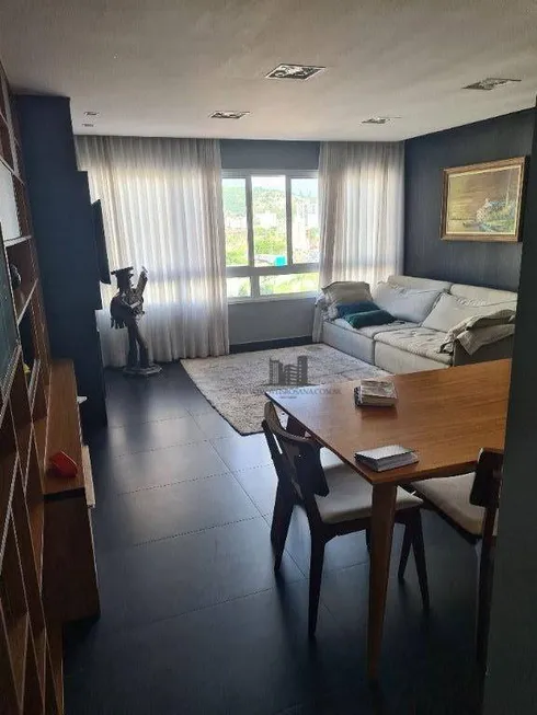 Foto 1 de Apartamento com 3 Quartos à venda, 103m² em Jardim do Salso, Porto Alegre