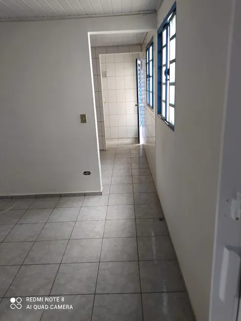 Foto 1 de Casa com 1 Quarto para alugar, 40m² em Cidade Domitila, São Paulo