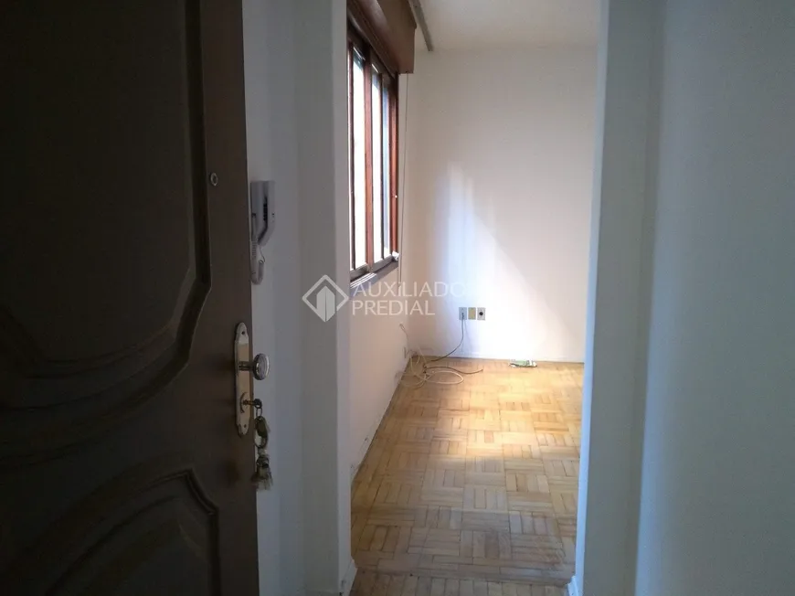 Foto 1 de Apartamento com 3 Quartos à venda, 82m² em Petrópolis, Porto Alegre