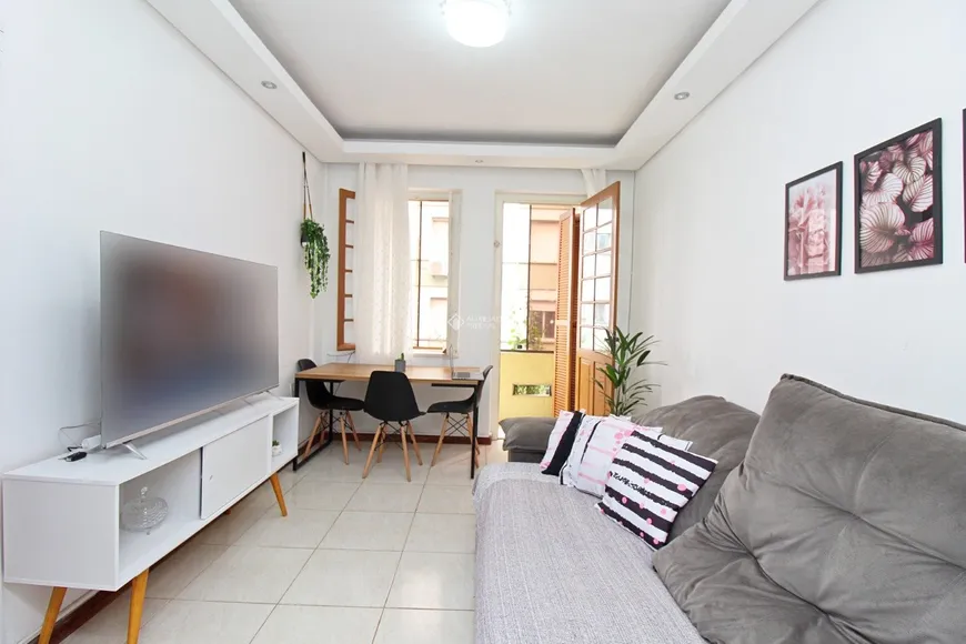 Foto 1 de Apartamento com 2 Quartos à venda, 66m² em Centro Histórico, Porto Alegre