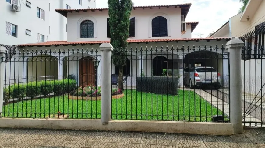 Foto 1 de Sobrado com 5 Quartos para alugar, 400m² em Zona 07, Maringá