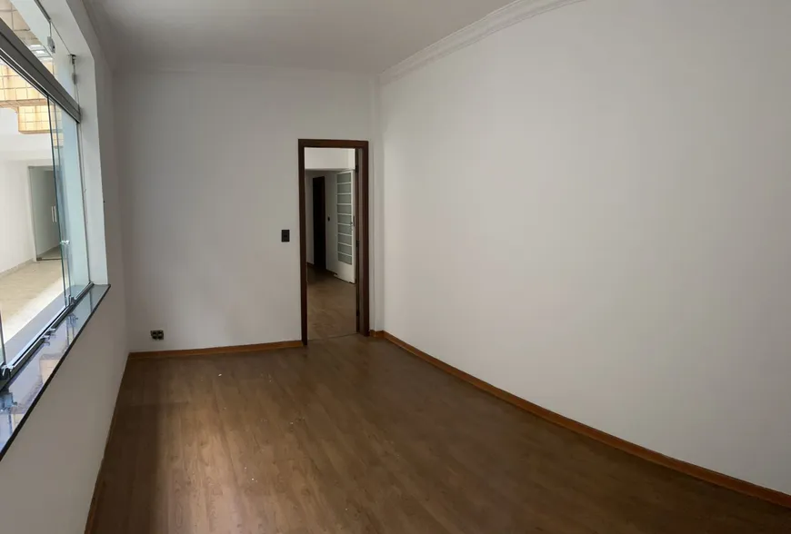 Foto 1 de Apartamento com 3 Quartos à venda, 200m² em Lourdes, Belo Horizonte