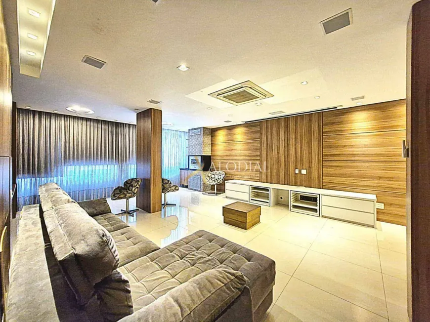 Foto 1 de Apartamento com 3 Quartos à venda, 158m² em Copacabana, Rio de Janeiro