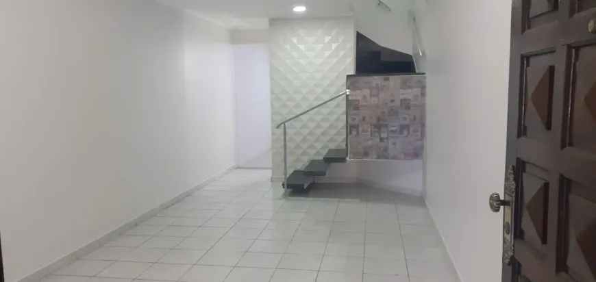 Foto 1 de Sobrado com 2 Quartos à venda, 150m² em Santa Paula, São Caetano do Sul