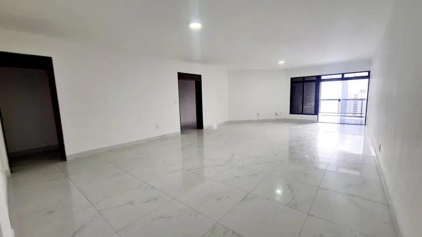 Foto 1 de Apartamento com 4 Quartos à venda, 194m² em Tambaú, João Pessoa