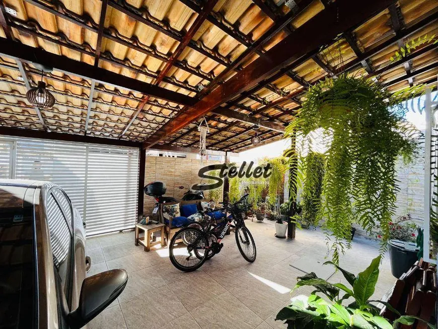 Foto 1 de Casa com 2 Quartos à venda, 80m² em Jardim Marileia, Rio das Ostras