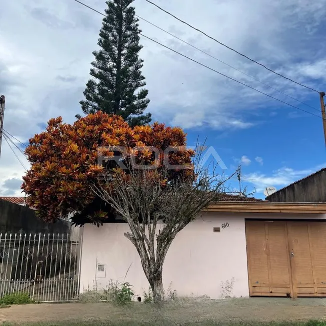 Foto 1 de Casa com 2 Quartos à venda, 184m² em Jardim São João Batista, São Carlos