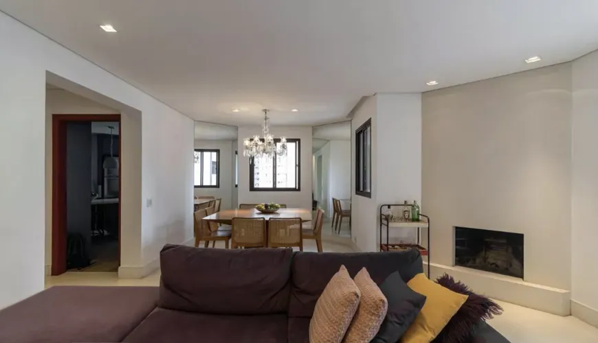 Foto 1 de Apartamento com 3 Quartos à venda, 162m² em Moema, São Paulo