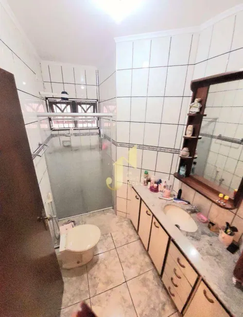 Foto 1 de Casa com 3 Quartos para venda ou aluguel, 300m² em Jardim Santa Maria, Jacareí