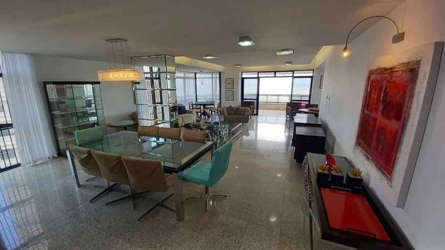 Foto 1 de Apartamento com 4 Quartos para alugar, 302m² em Calhau, São Luís