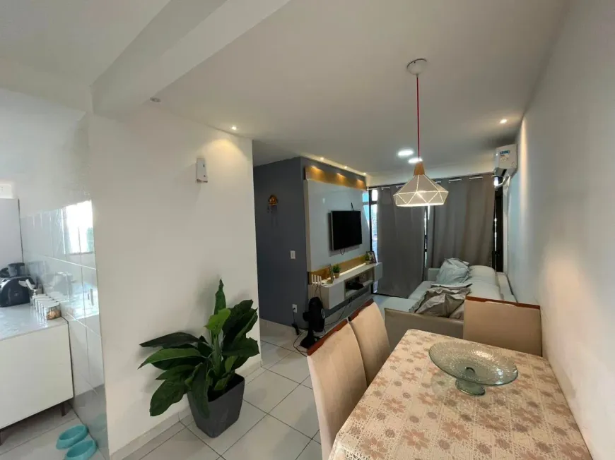 Foto 1 de Apartamento com 2 Quartos à venda, 49m² em Pau Amarelo, Paulista