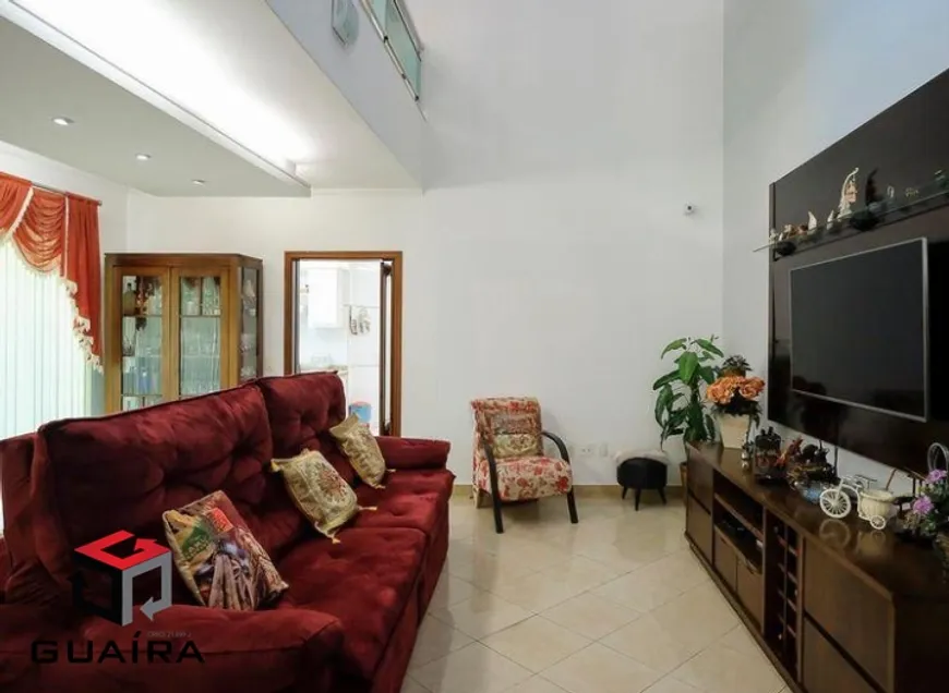 Foto 1 de Sobrado com 5 Quartos para alugar, 400m² em Santa Maria, São Caetano do Sul