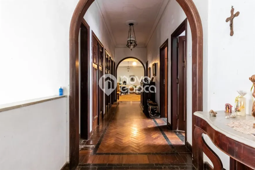 Foto 1 de Casa com 6 Quartos à venda, 482m² em Jardim Botânico, Rio de Janeiro