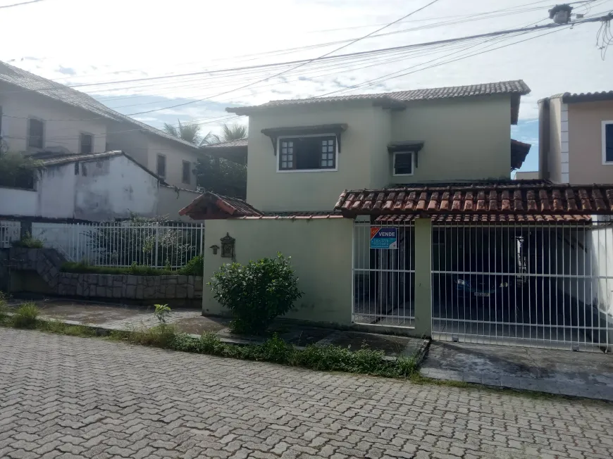 Foto 1 de Casa com 3 Quartos à venda, 222m² em Montese, Resende