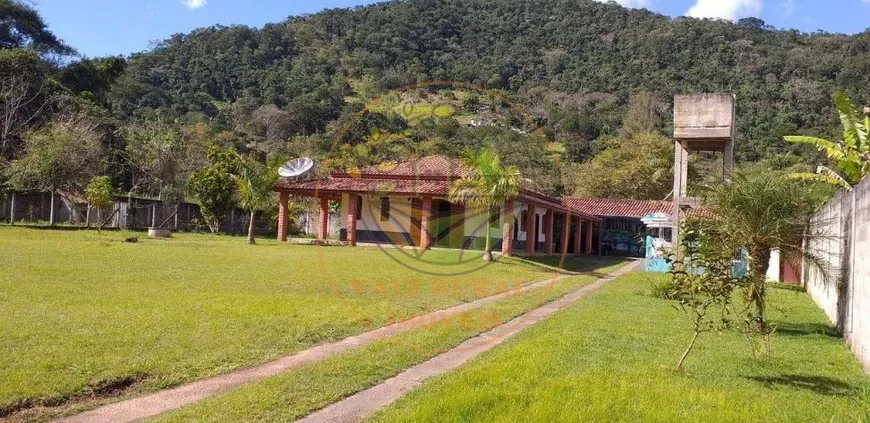 Foto 1 de Fazenda/Sítio com 4 Quartos à venda, 600m² em Alto da Ponte, São José dos Campos