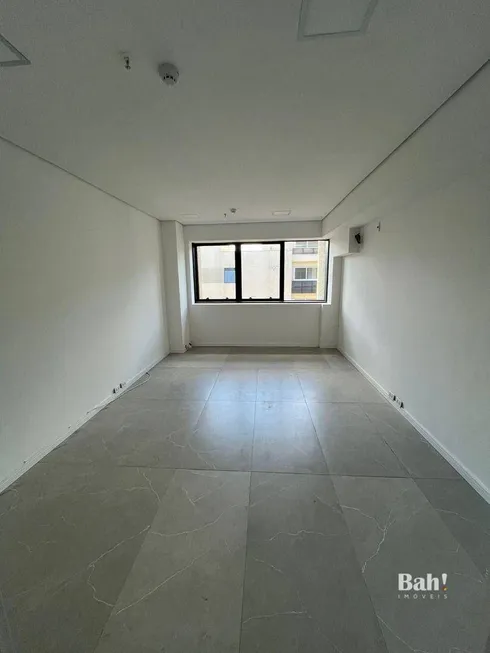 Foto 1 de Sala Comercial à venda, 30m² em Marechal Rondon, Canoas