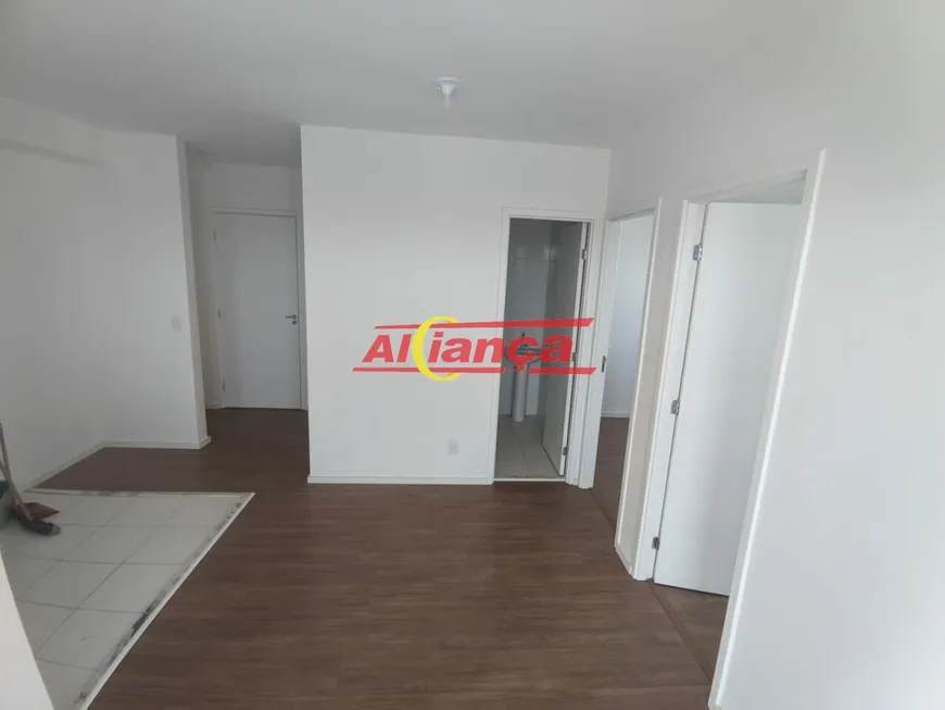 Foto 1 de Apartamento com 2 Quartos à venda, 44m² em Vila Endres, Guarulhos